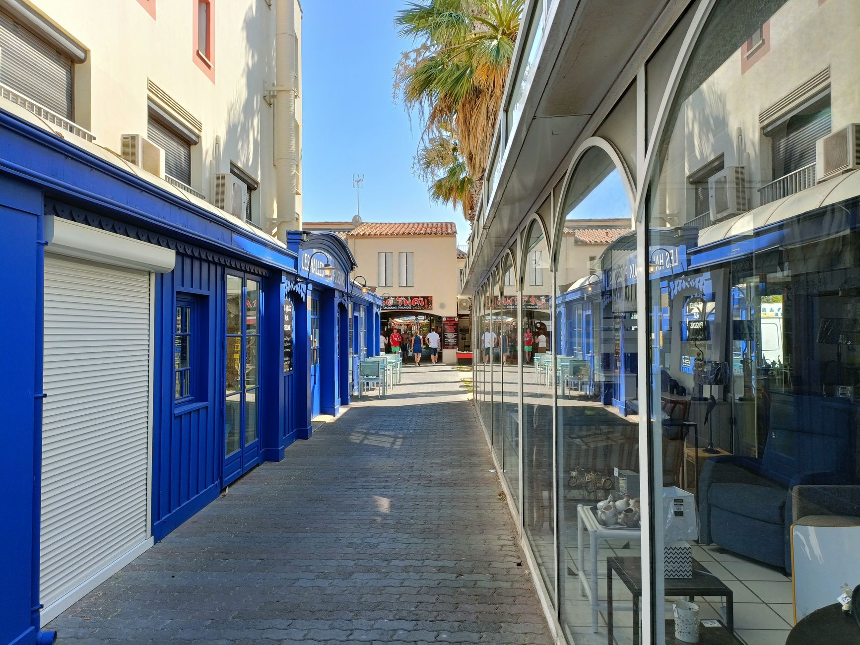 Agence immobilière commerciale équipe à Clamart